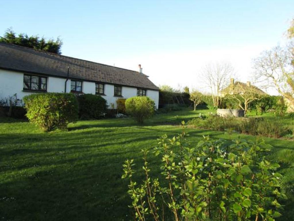 Vine Cottage At Eastleigh Bideford Room photo